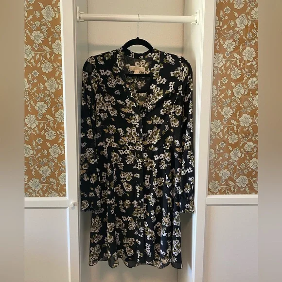 MICHAEL Michael Kors Black, Green, White Floral button through dress. SZ  SMALL.